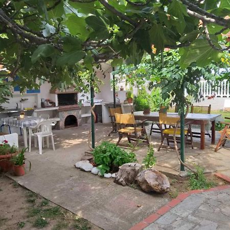Villa Iris Nea Vrasna Luaran gambar