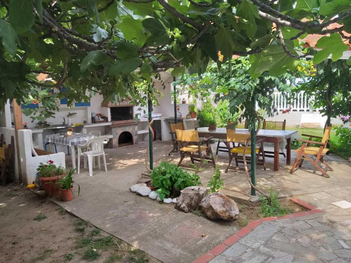 Villa Iris Nea Vrasna Luaran gambar