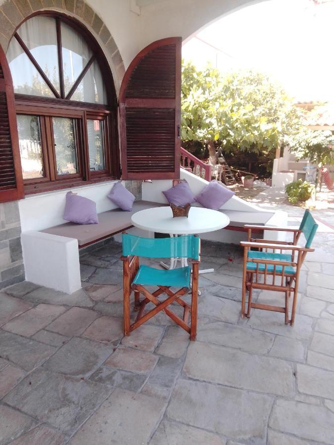 Villa Iris Nea Vrasna Luaran gambar
