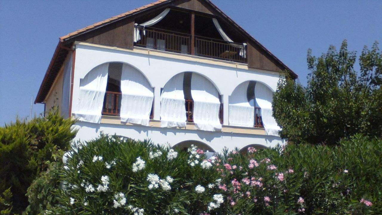 Villa Iris Nea Vrasna Luaran gambar
